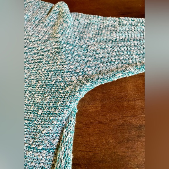 ⚜️Free People deep v-neck popcorn texture sweater⚜️ - Picture 4 of 13